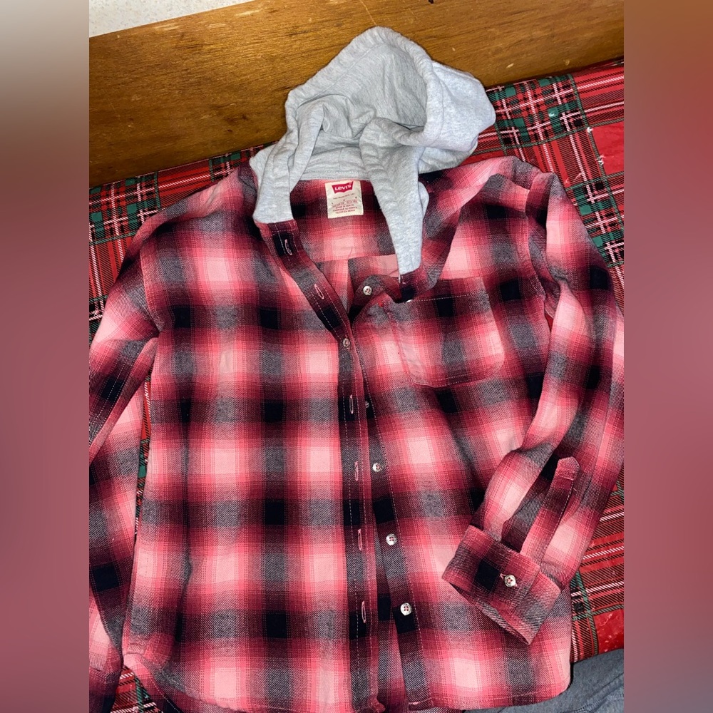 Levi’s Button Up Shirt Girls